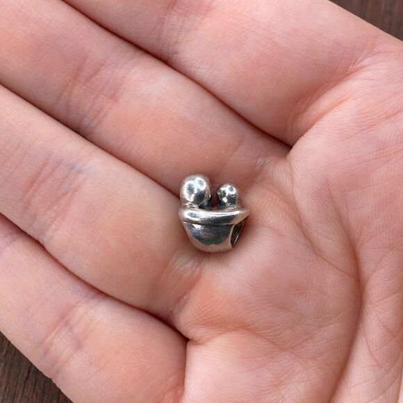 Vintage 925 Sterling Silver Parent Child Hugging Slide Pendant Bracelet Charm - Picture 1 of 3